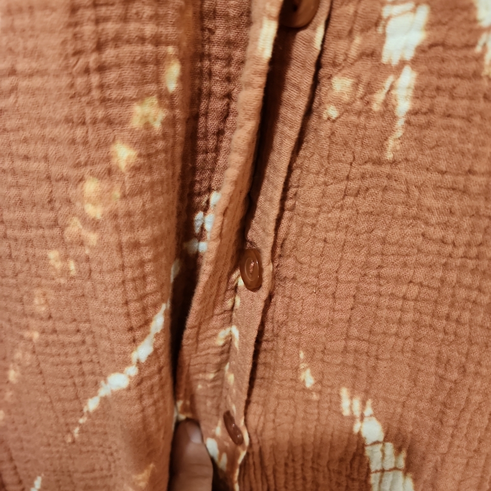 FFB NWOT Tunic Med tie dye brown and white 3/4 sleeve button up - Picture 4 of 8